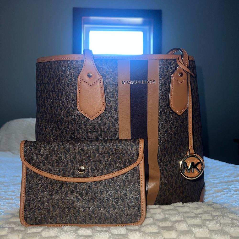 Michael Kors Brown Bag Set